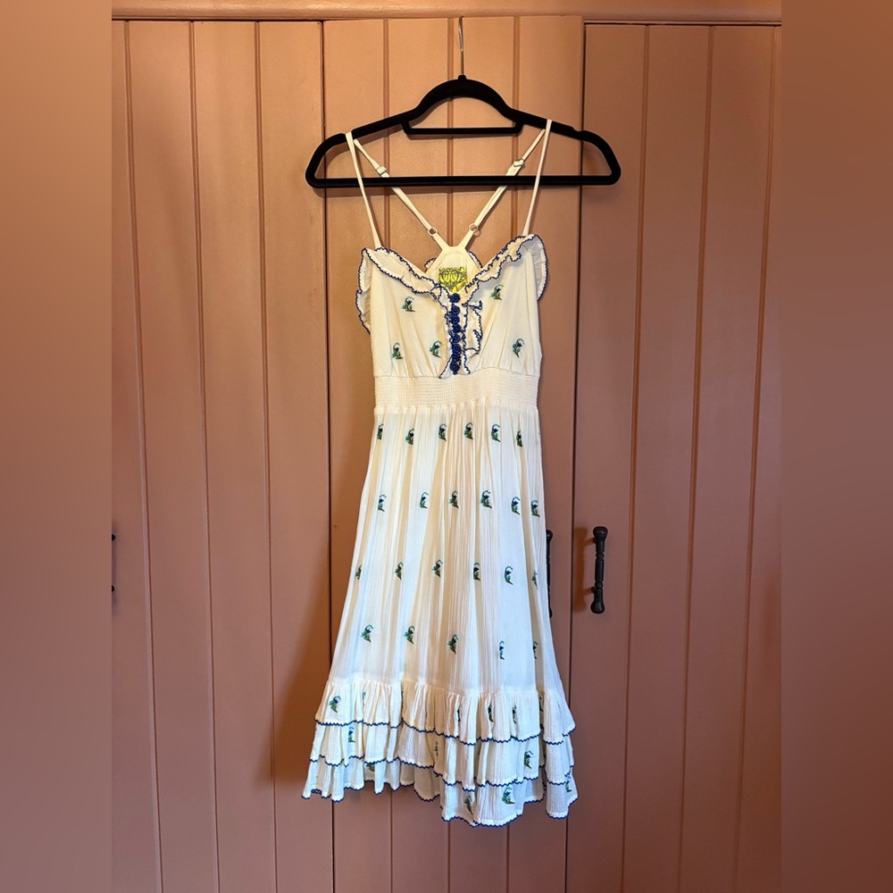 Cute white midi floral dress